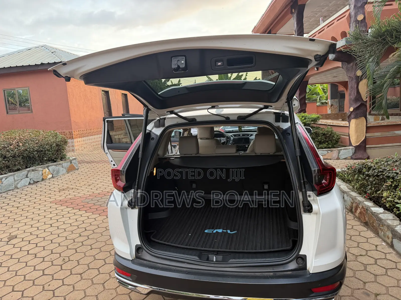 Honda CR-V Touring 2022 White