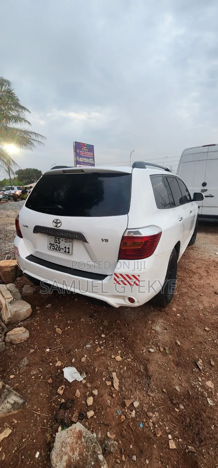 Toyota Highlander SE 2011 White