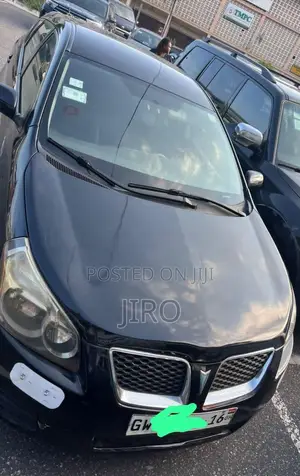 Toyota Matrix Hatchback FWD (1.8L 4cyl 5M) 2010 Black