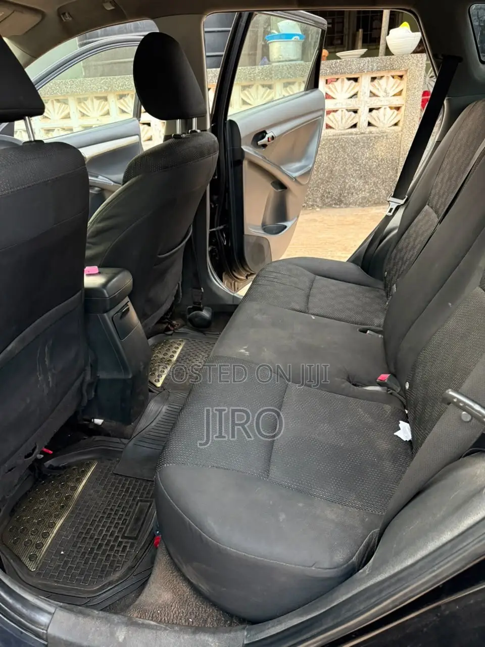 Toyota Matrix Hatchback FWD (1.8L 4cyl 5M) 2010 Black