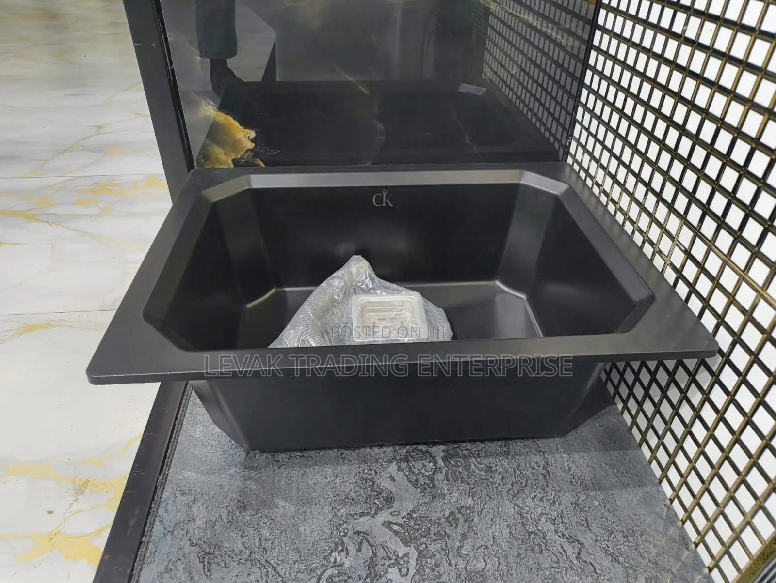 32” Quart Sink -, Ceramic Basin