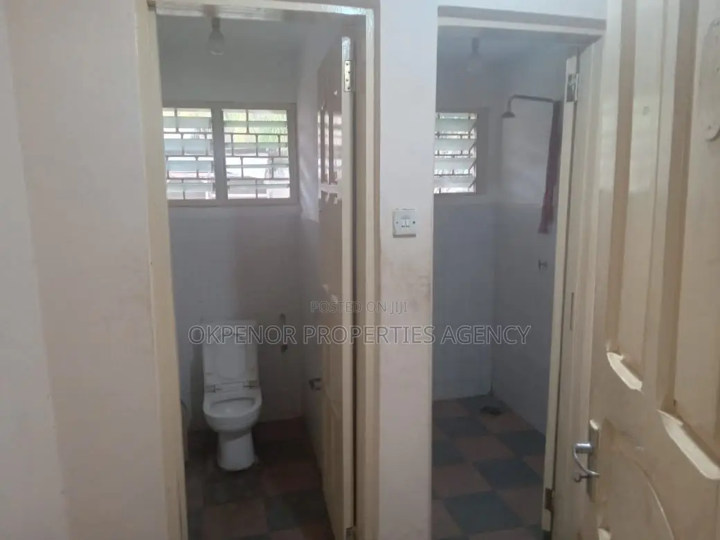 4bdrm House in Takoradi for sale