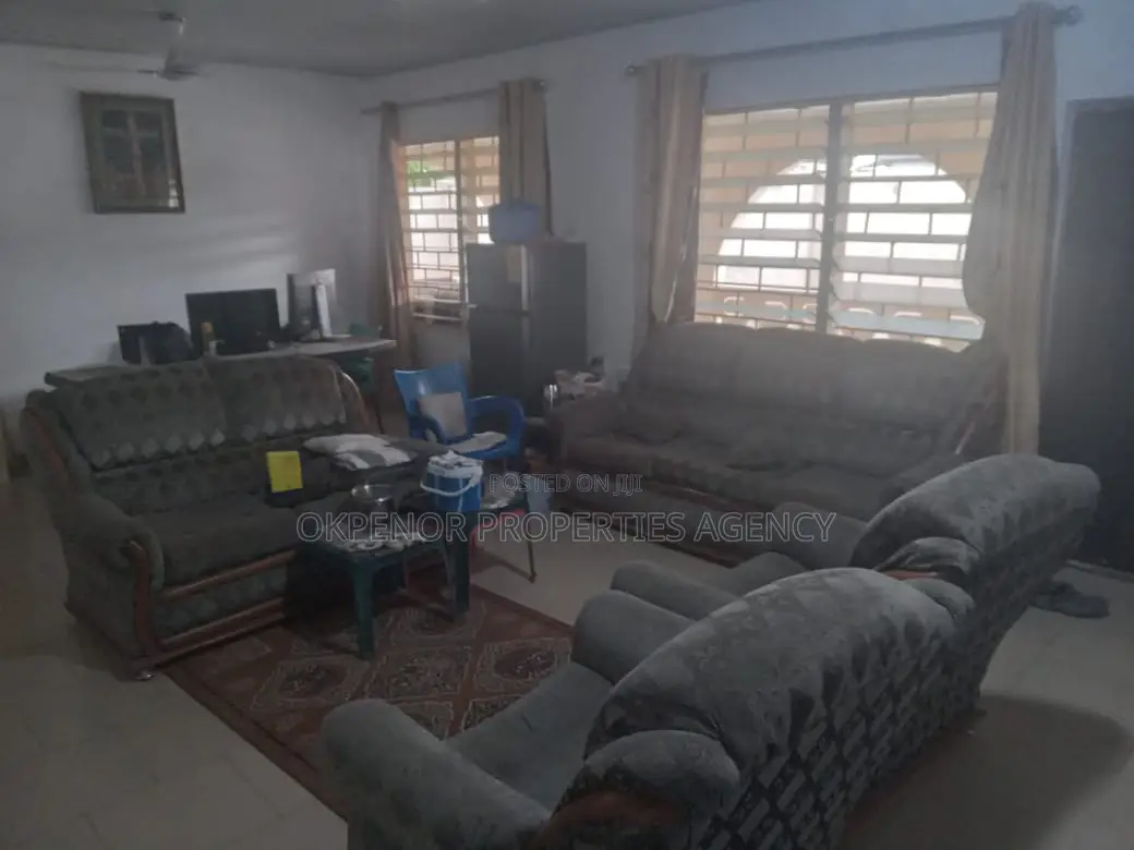 4bdrm House in Takoradi for sale