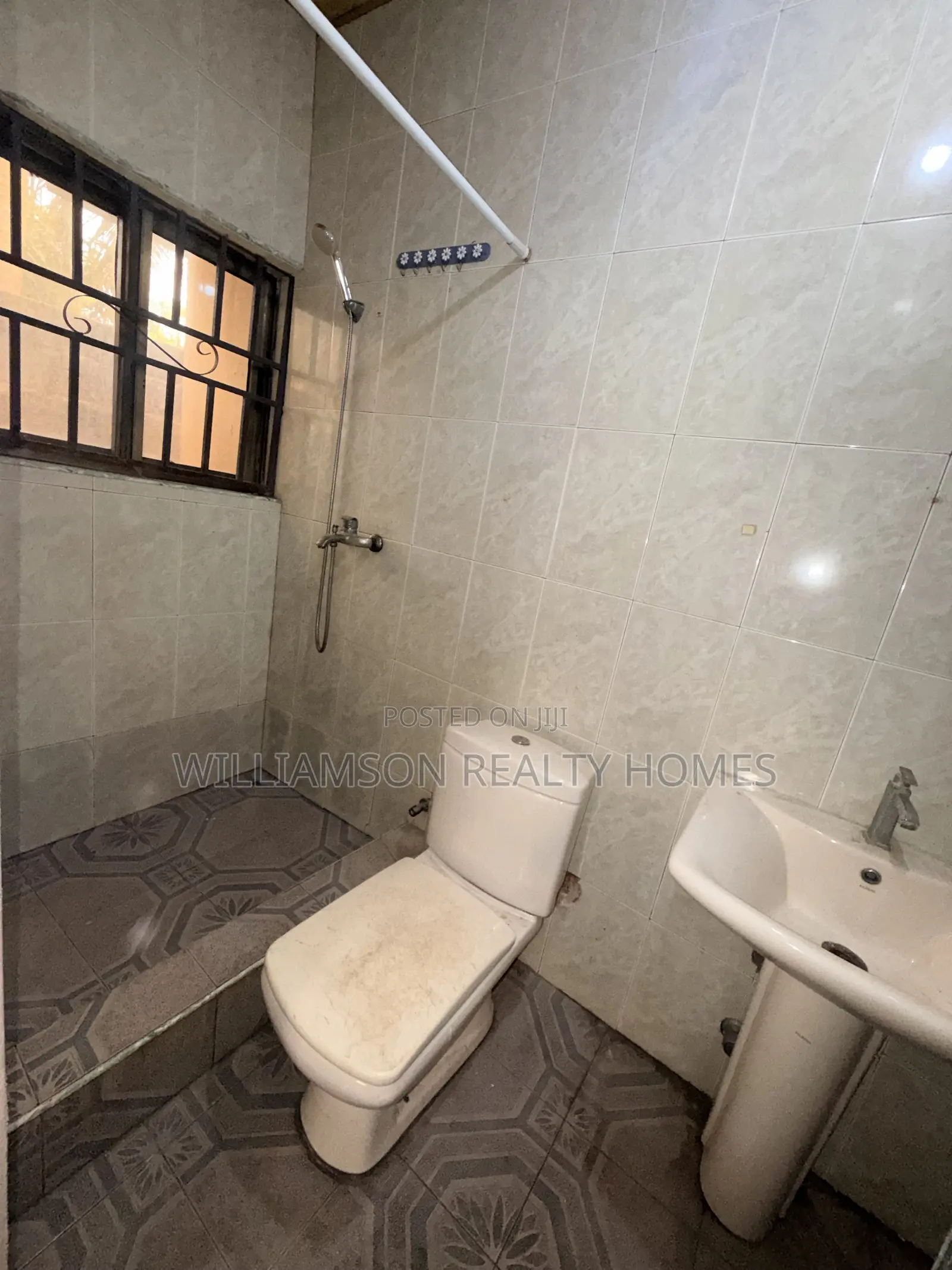 1bdrm Apartment in Spintex Main Road for rent