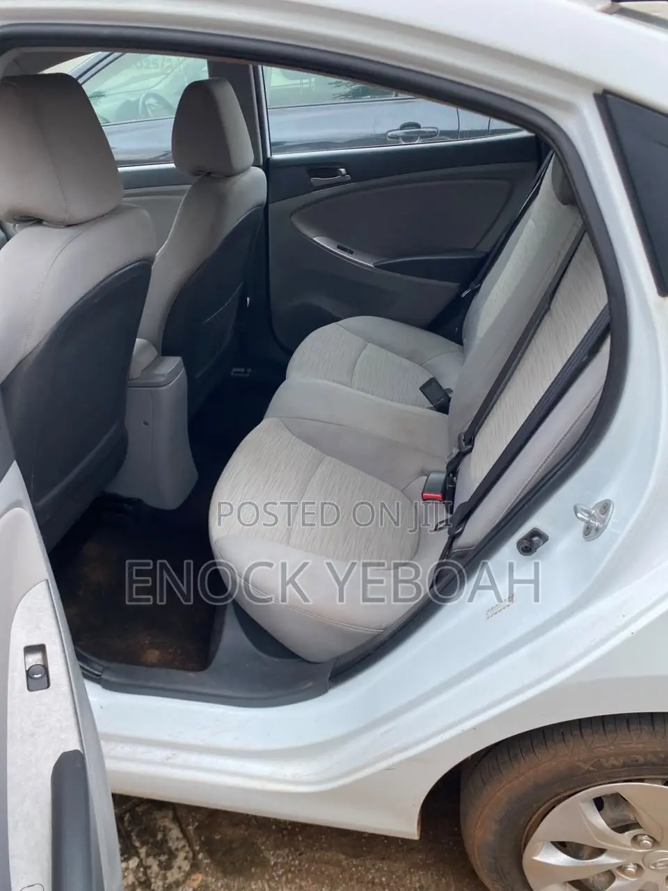 Hyundai Accent SE Sedan 2016 White