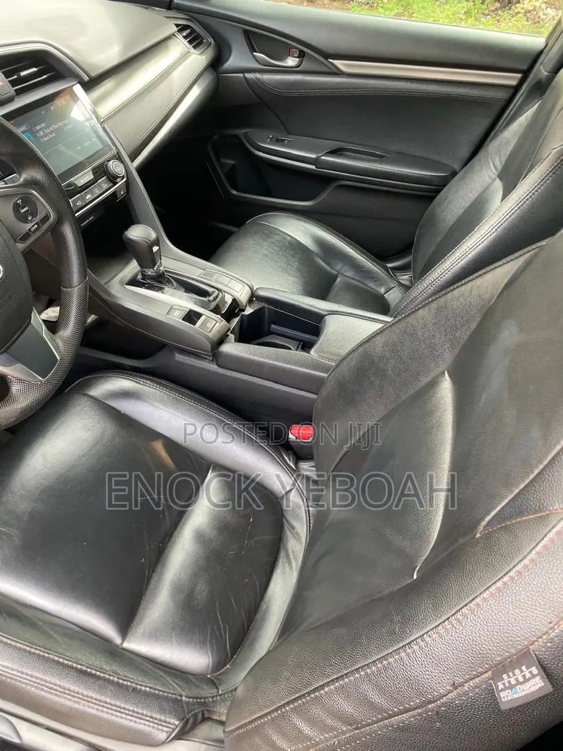 Honda Civic EX 4dr Hatchback (1.5L 4cyl) 2017 Black