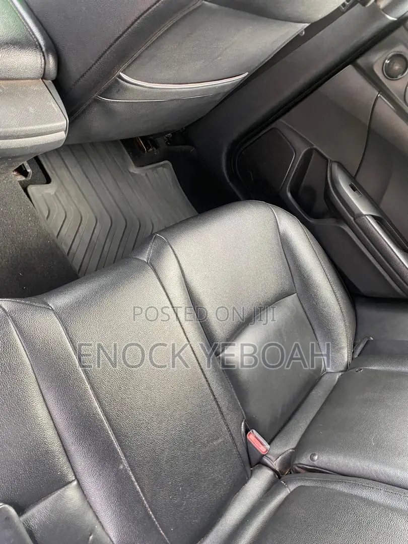 Honda Civic EX 4dr Hatchback (1.5L 4cyl) 2017 Black