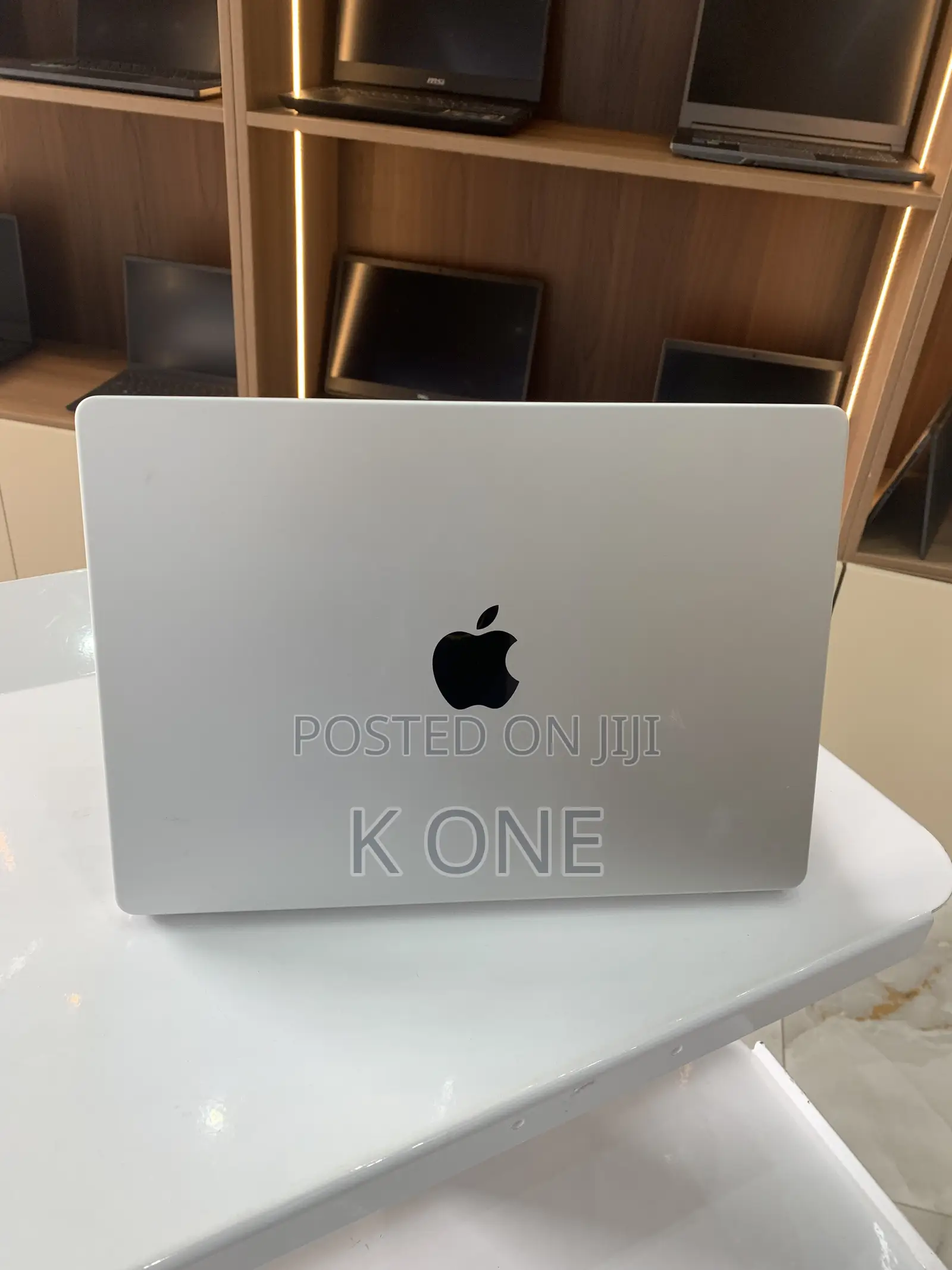 Laptop Apple MacBook Pro 2021 M1 16GB Apple M1 Pro SSD 1T