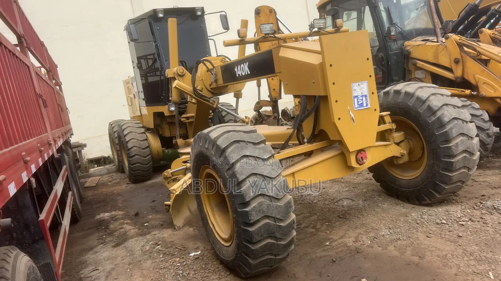 140K Caterpillar Grader