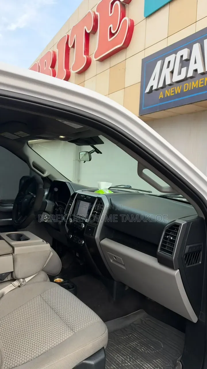 Ford F-150 2019 White