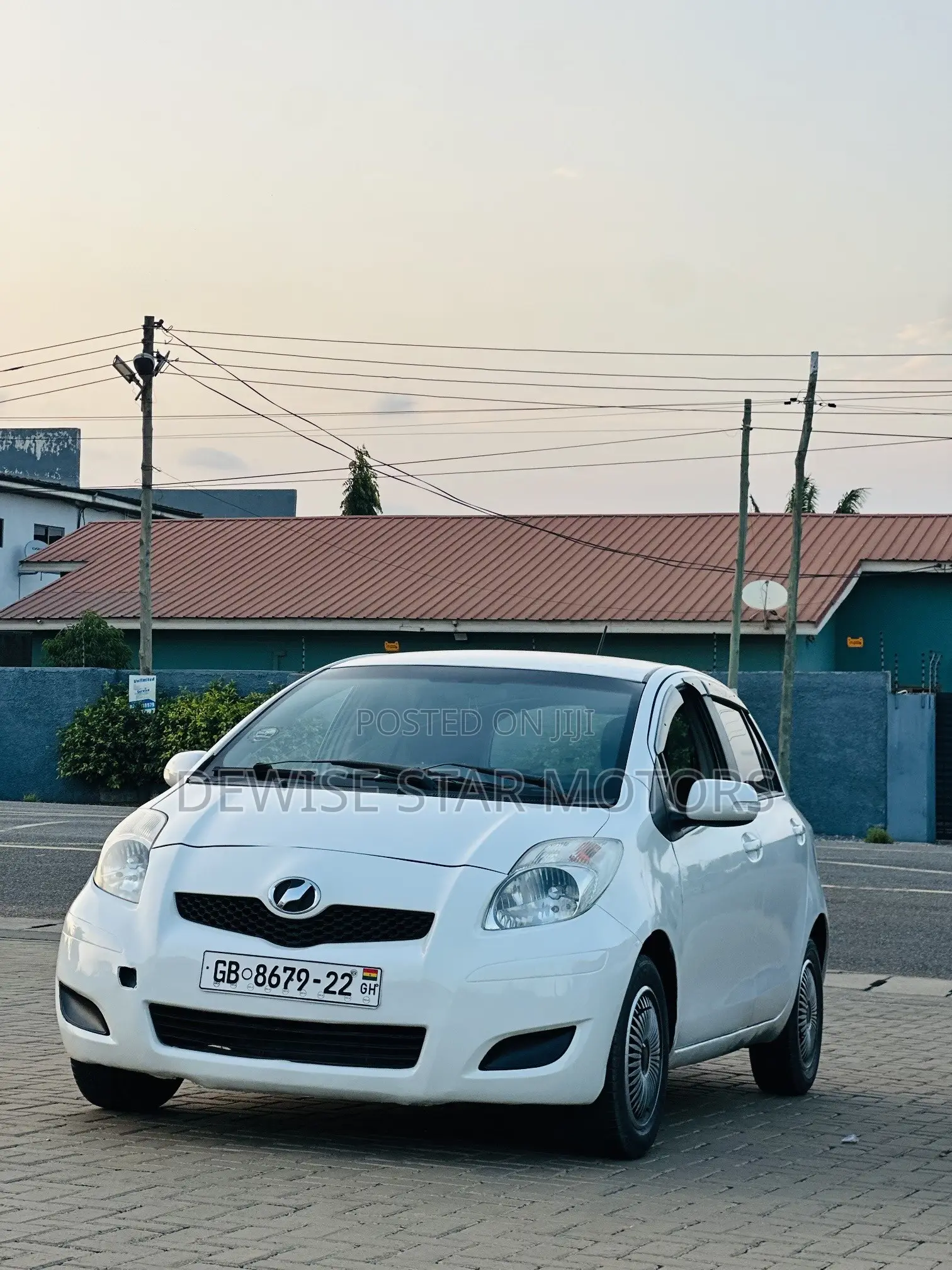 Toyota Vitz 1.5 FWD 3dr 2010 White