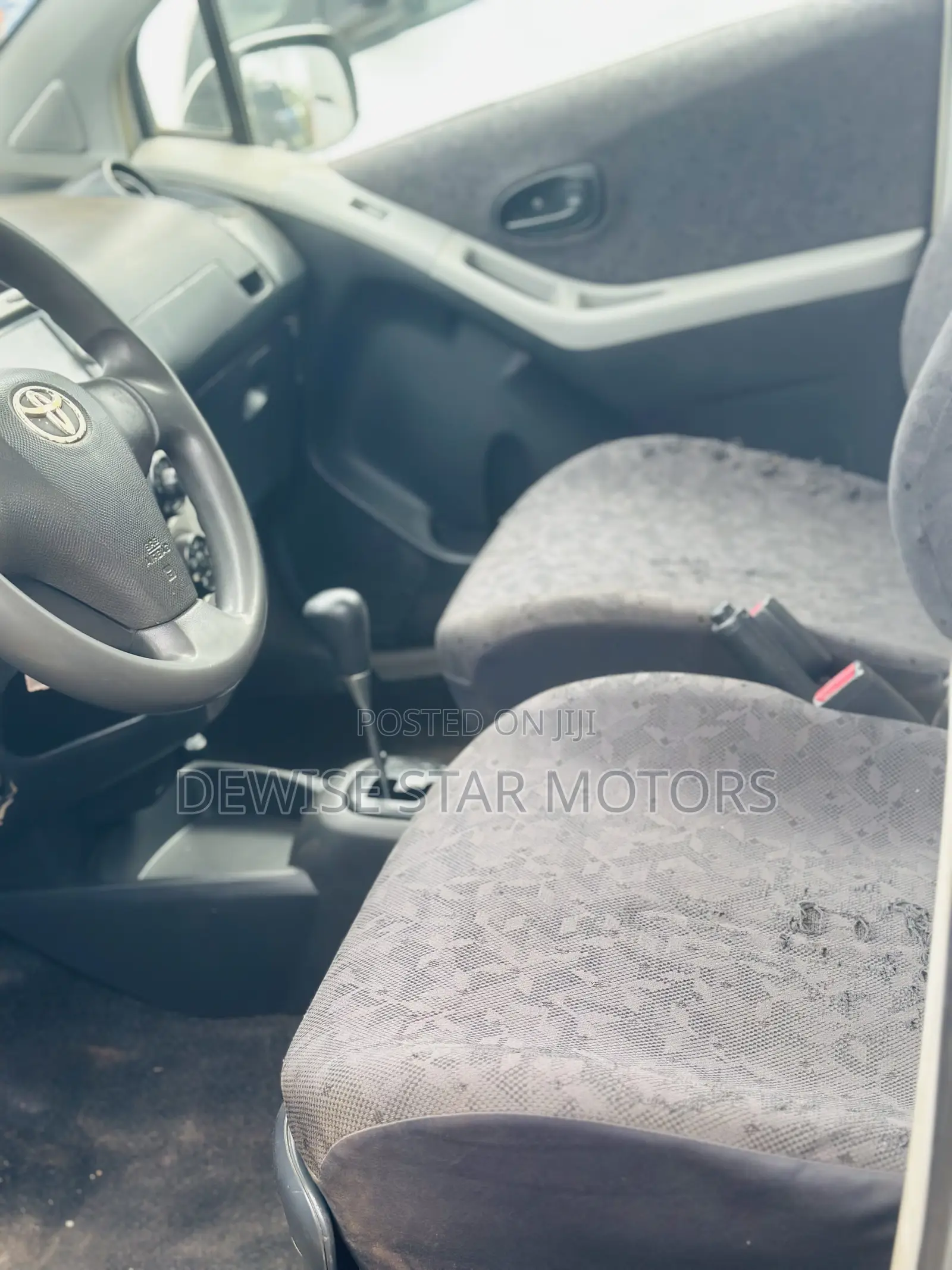 Toyota Vitz 1.5 FWD 3dr 2010 White