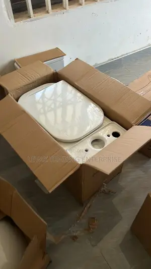 Frencia WaterCloset Seat, Less Water Consumption Wc