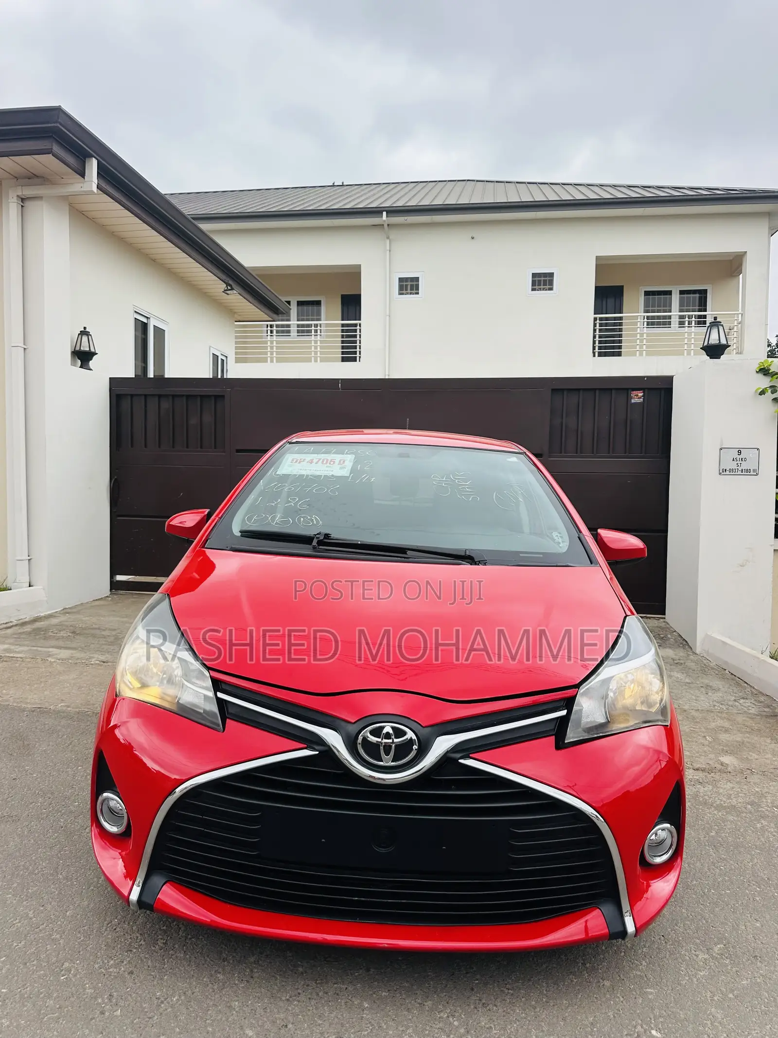 Toyota Yaris SE Hatchback 5dr 2016 Red