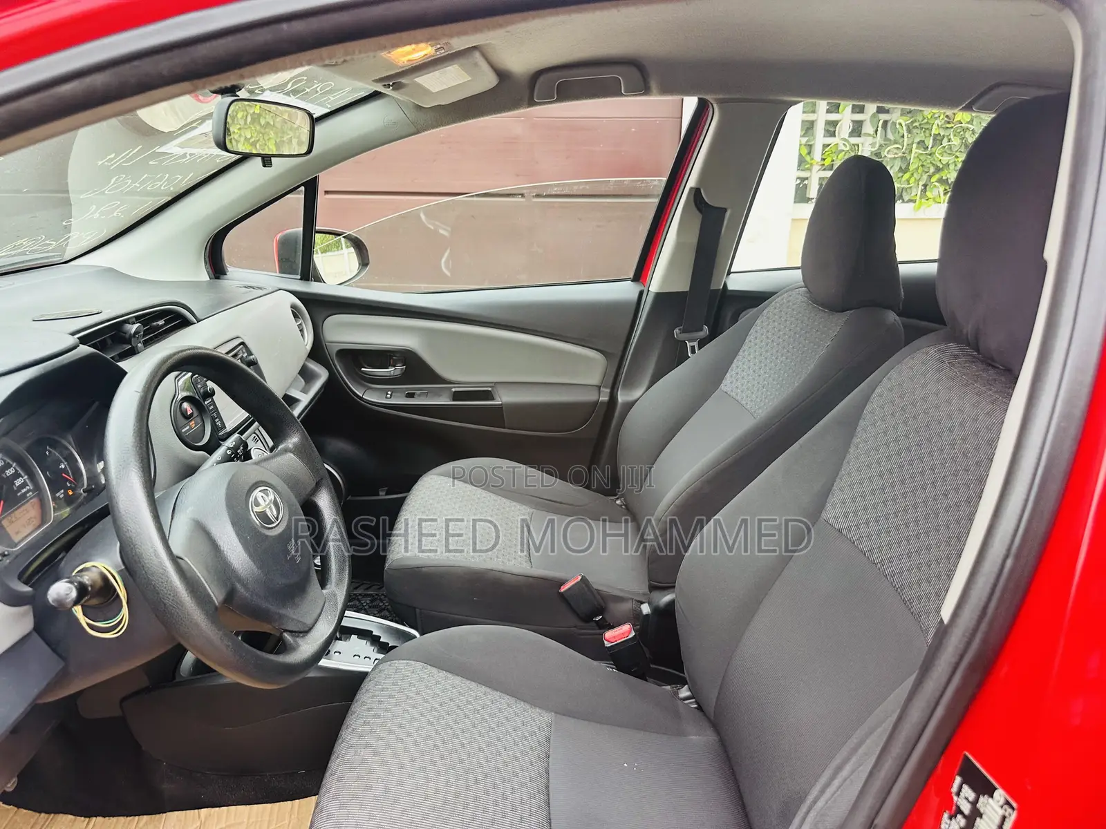 Toyota Yaris SE Hatchback 5dr 2016 Red