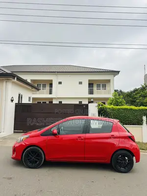 Toyota Yaris SE Hatchback 5dr 2016 Red