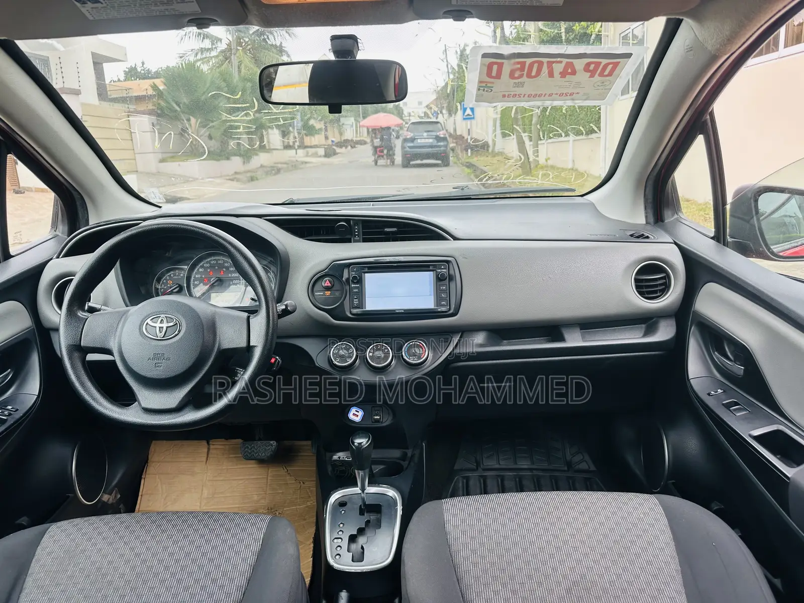 Toyota Yaris SE Hatchback 5dr 2016 Red