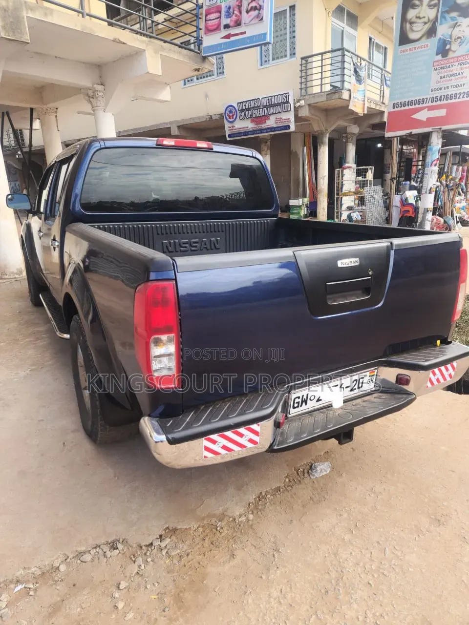 Nissan Frontier 2014 Blue