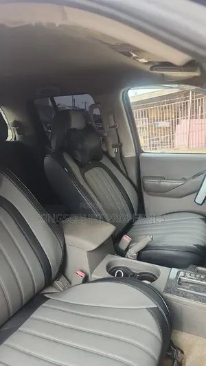 Nissan Frontier 2014 Blue