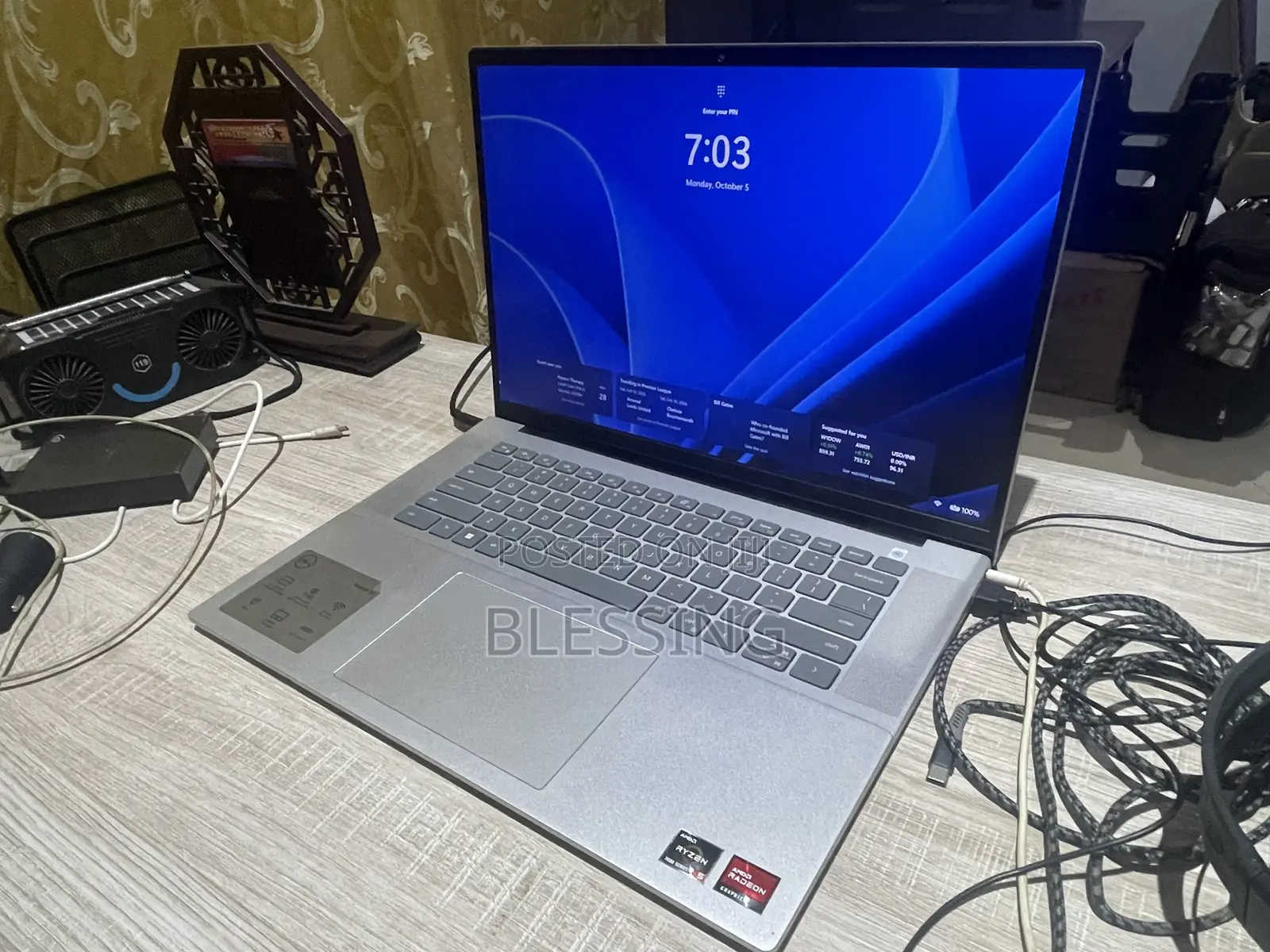 Laptop Dell Inspiron 16 5635 8GB AMD Ryzen 5 SSD 512GB