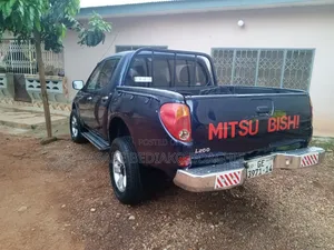 Mitsubishi L200 Double Cab 2.5 136hp 4WD 2014 Silver