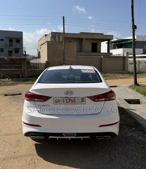 Hyundai Elantra SEL 2018 White
