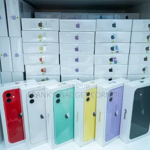 New Apple iPhone 11 64 GB Green
