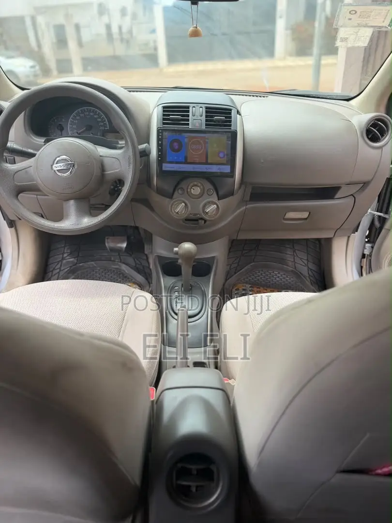 Nissan Almera 2013 Silver