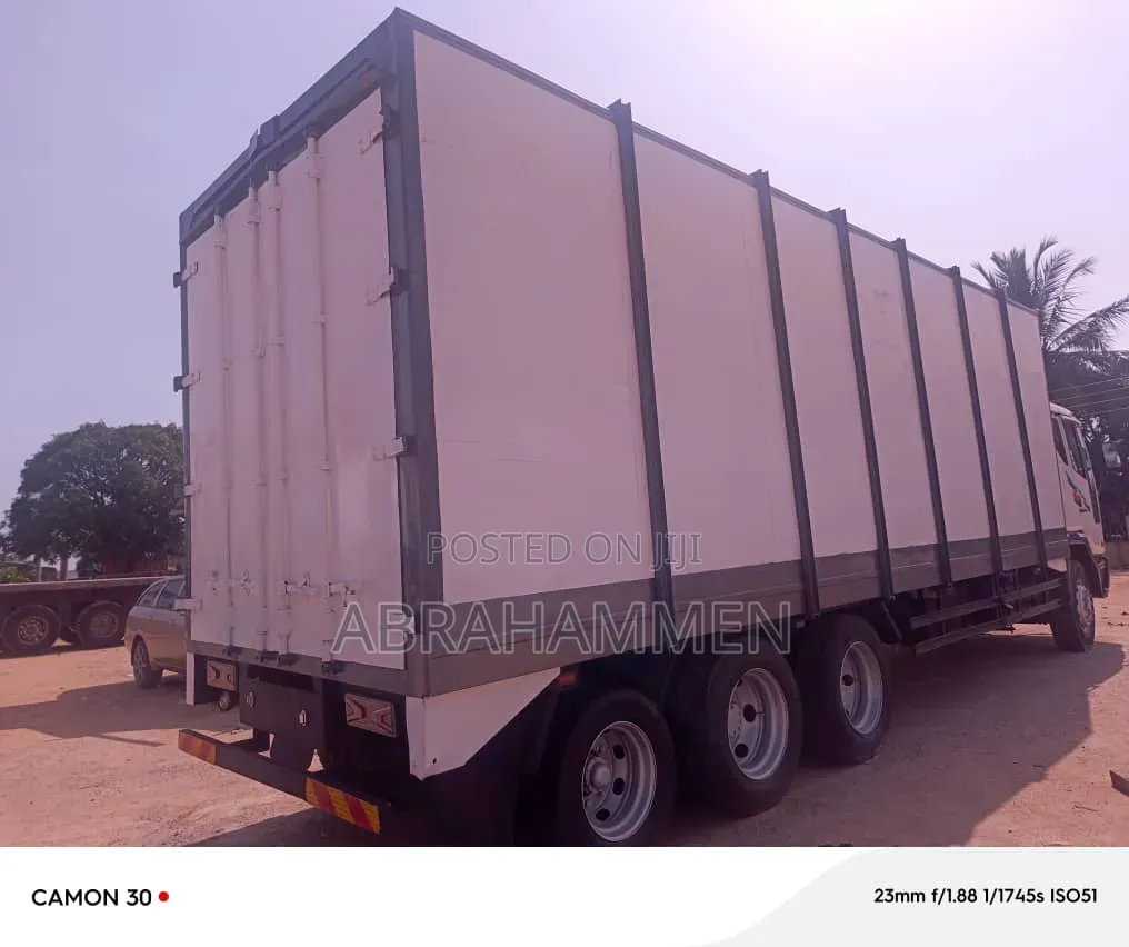 Daewoo Magnus 2006 White
