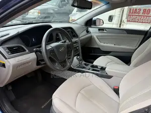 Hyundai Sonata ECO Sedan FWD (1.6L 4cyl 7A) 2017 Blue