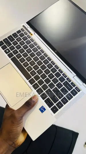 Laptop HP EliteBook 1040 G8 32GB Intel Core i7 SSD 512GB