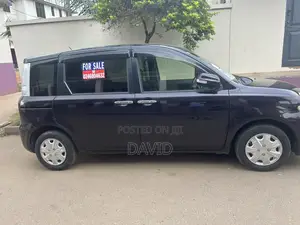 Toyota Sienta 2012 Pearl