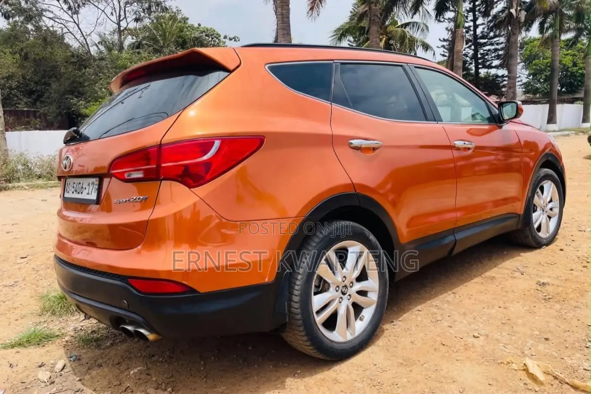 Hyundai Santa Fe 2015 Orange