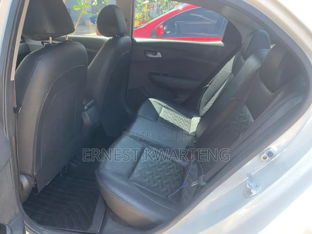 Kia Forte 2019 White