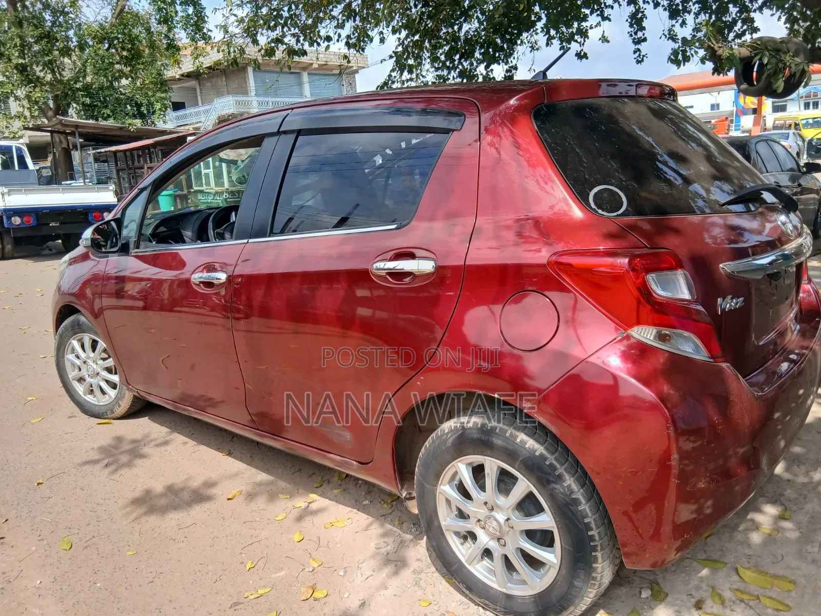 Toyota Vitz 2017 Brown