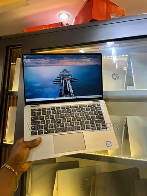 Laptop Dell Latitude 7400 2-in-1 8GB Intel Core i5 SSD 256GB