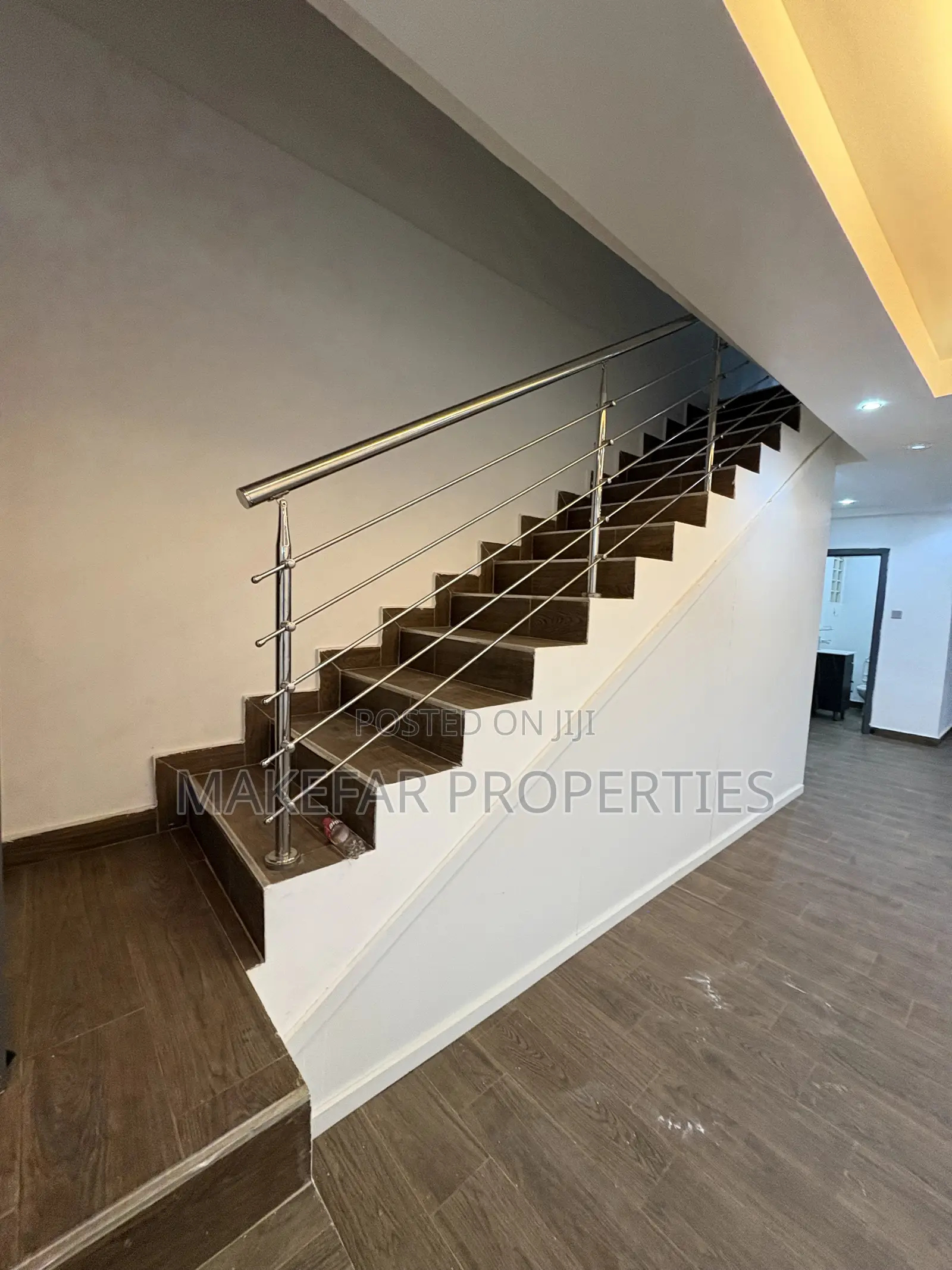 3bdrm House in School Junction for rent