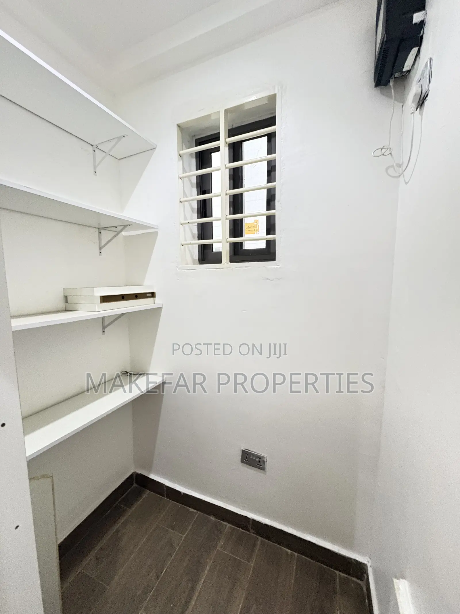 3bdrm House in School Junction for rent
