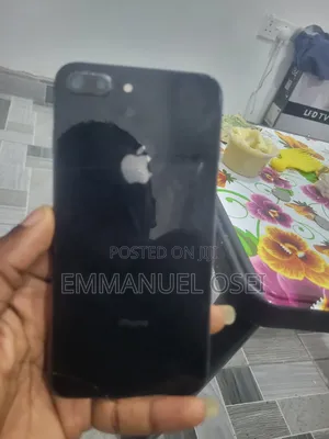 Apple iPhone 8 Plus 64 GB Black
