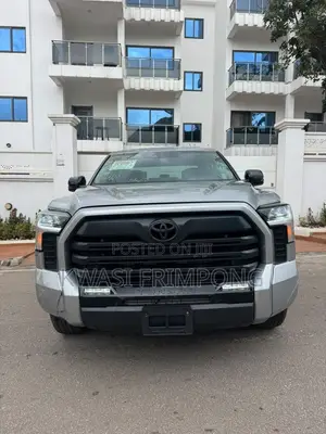 Toyota Tundra Limited CrewMax 6.5' Bed 2024 Silver