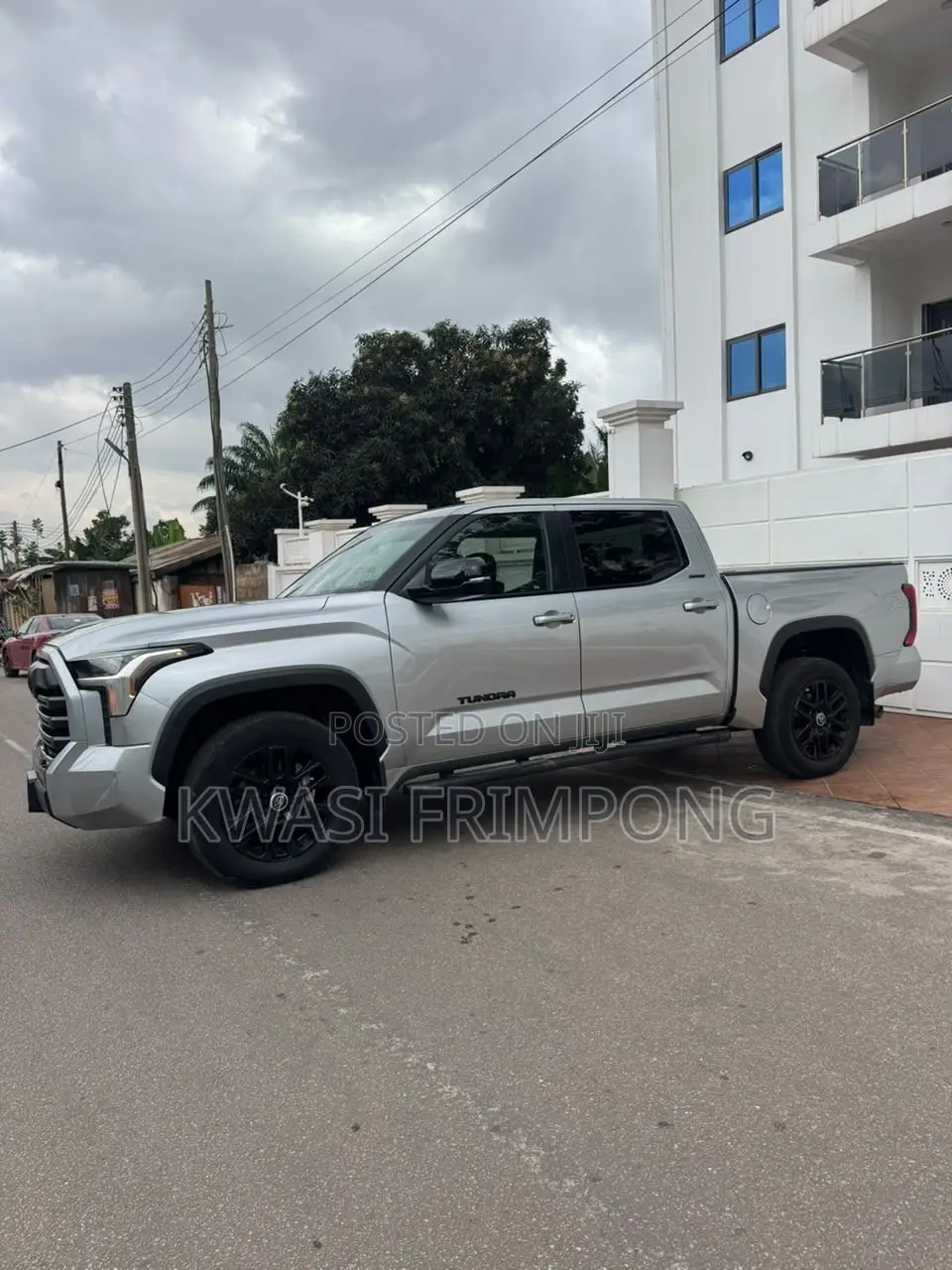 Toyota Tundra Limited CrewMax 6.5' Bed 2024 Silver
