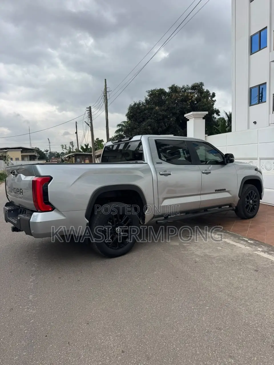 Toyota Tundra Limited CrewMax 6.5' Bed 2024 Silver