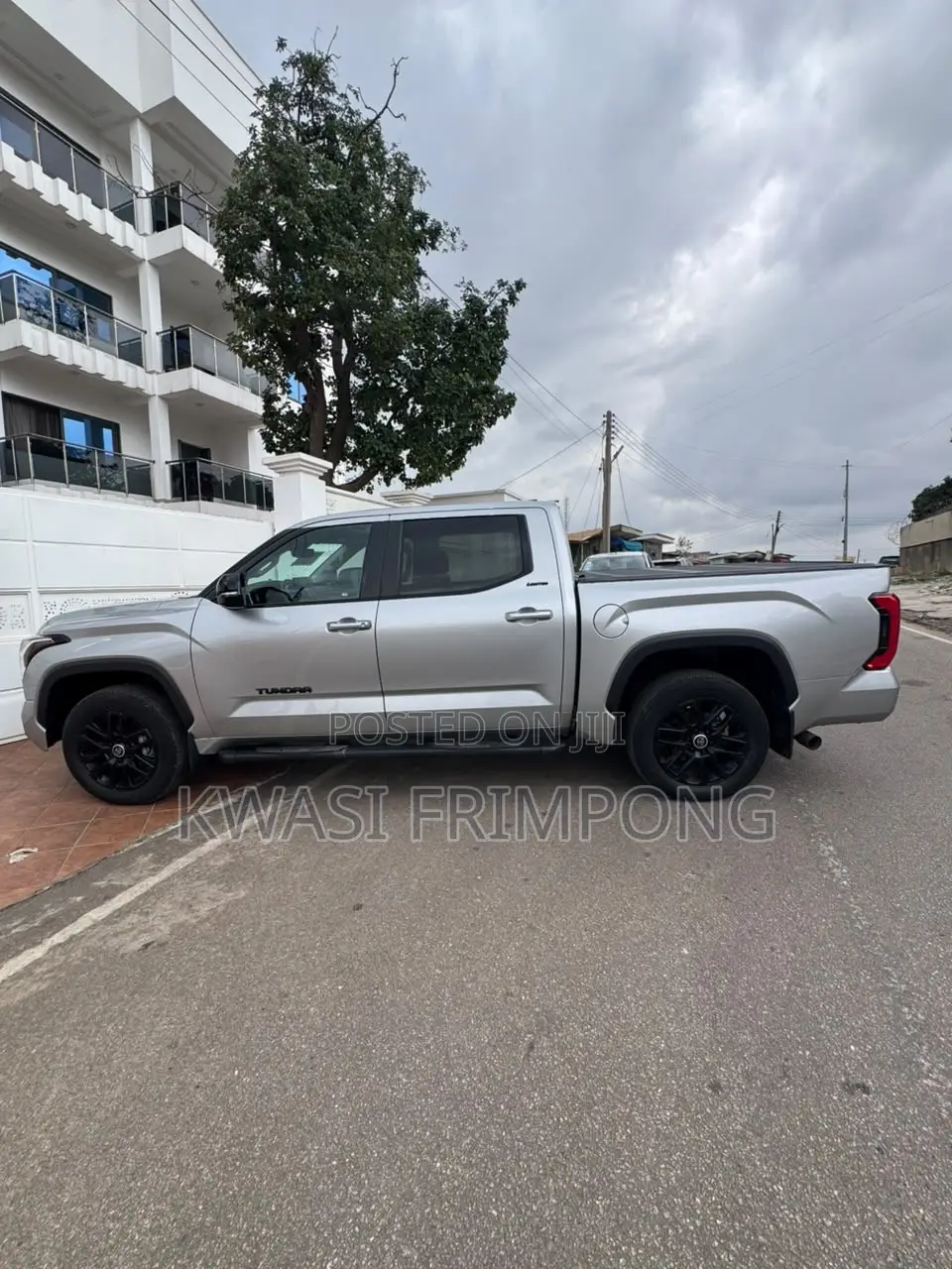 Toyota Tundra Limited CrewMax 6.5' Bed 2024 Silver