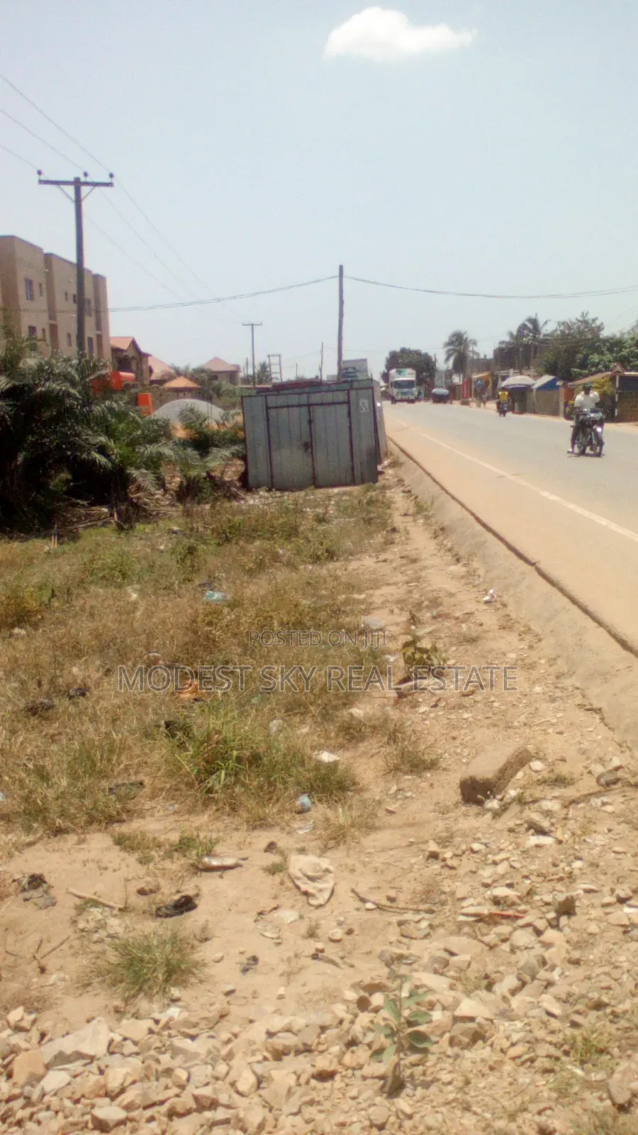 3bedroom House on 2Plot of Land by the Main Road in Amasaman Opah