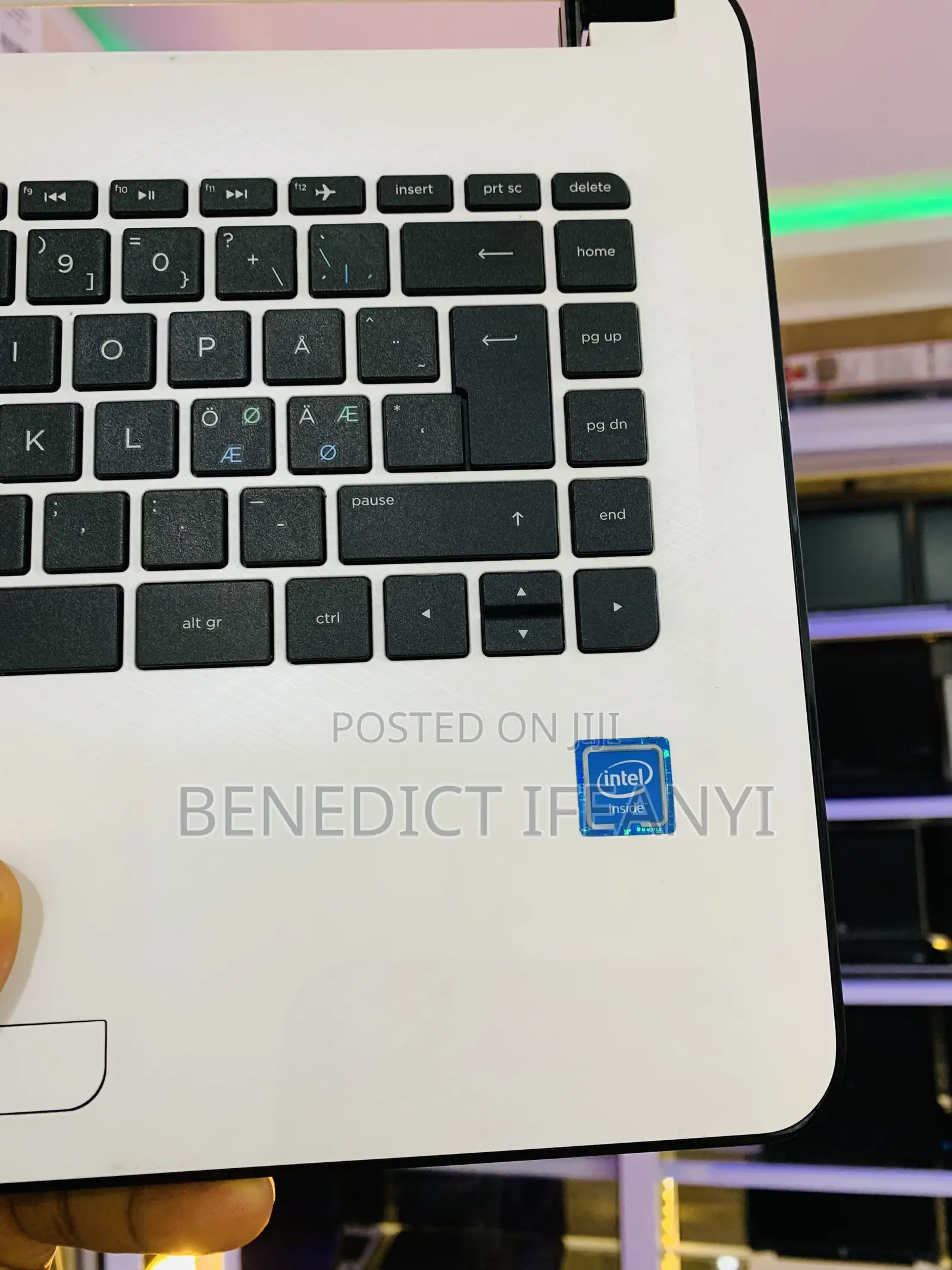 Laptop HP 15-ra003nia 4GB Intel Pentium SSD 32GB