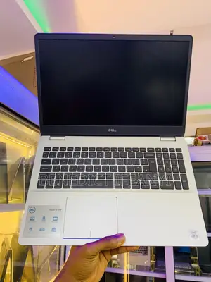Laptop Dell Inspiron 15 5000 8GB Intel Core i3 SSD 256GB
