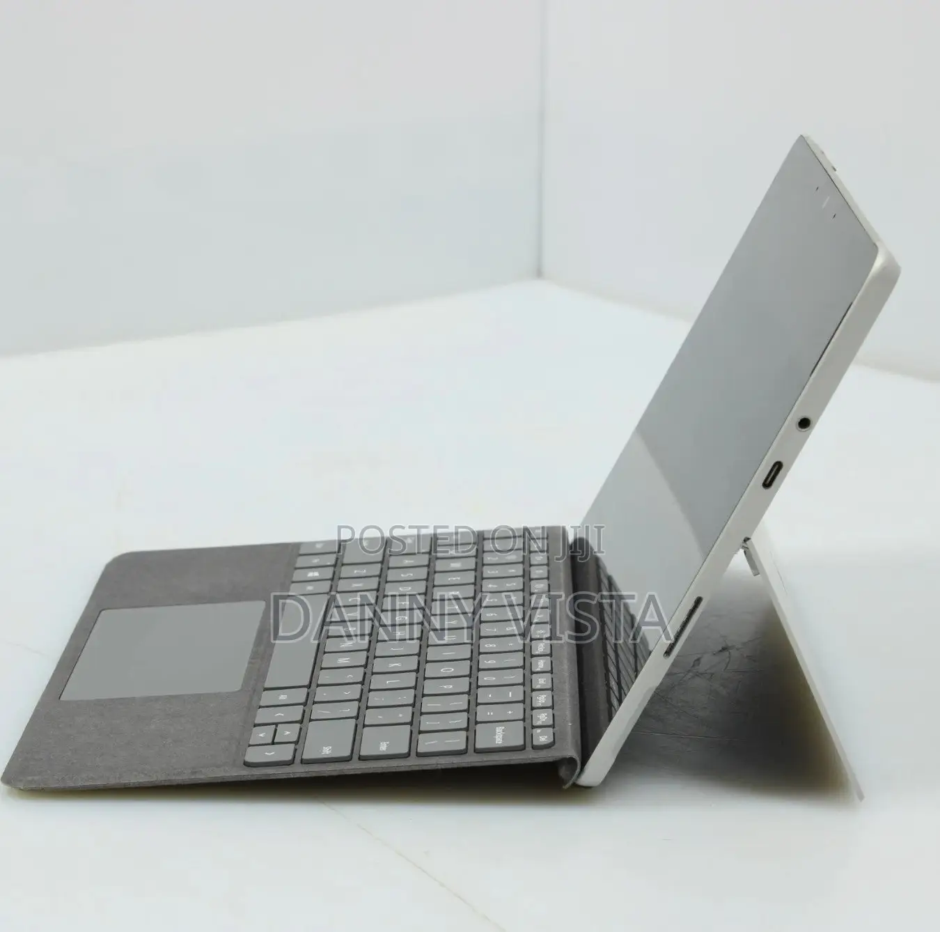 New Laptop Microsoft Surface Pro 8GB Intel Core i5 SSD 256GB