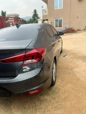 Hyundai Elantra SE 2020