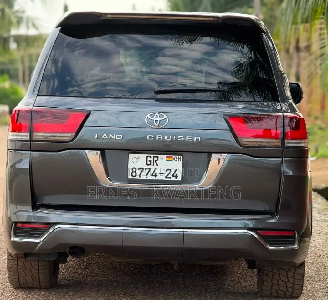 Toyota Land Cruiser 2023 Black