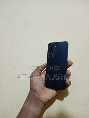 Infinix Hot 60 128 GB Black